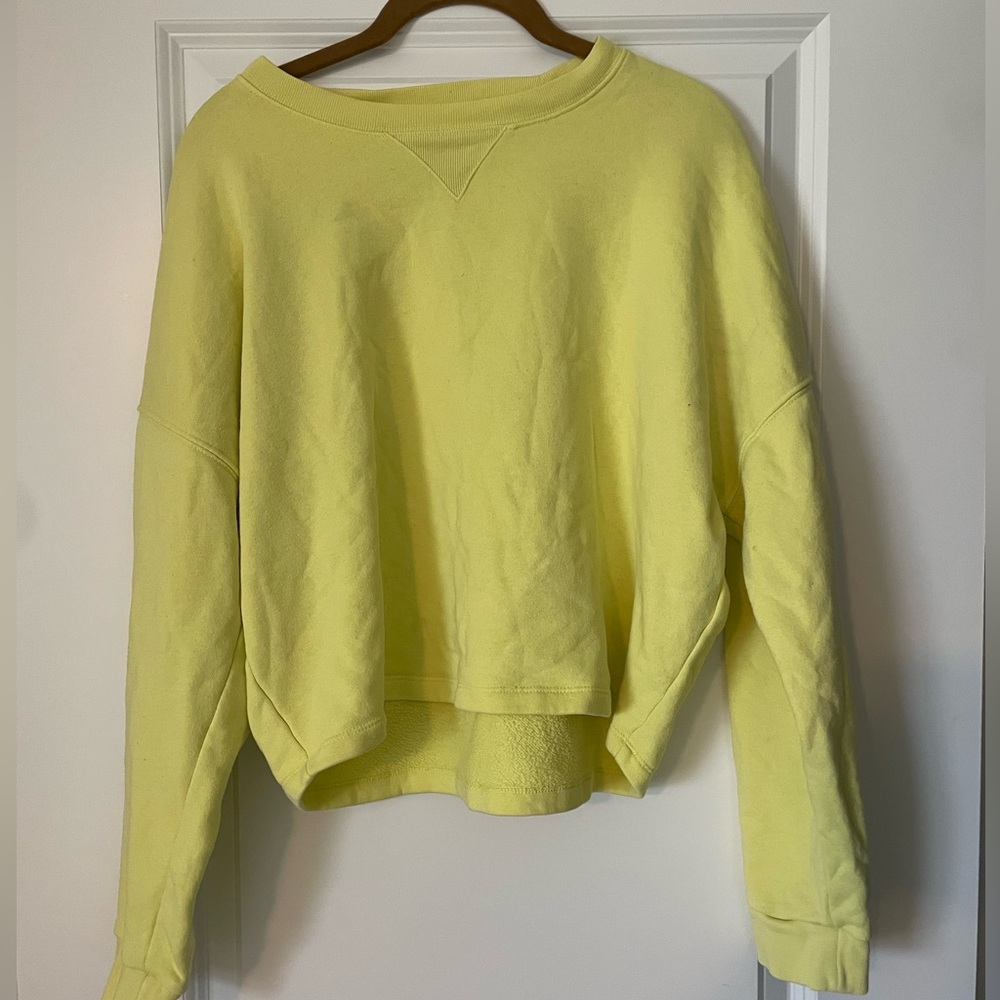 ‘Banana Republic’ Cropped Sweatshirt